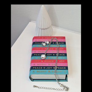 NWT NECKLACE AND EARRINGS SET